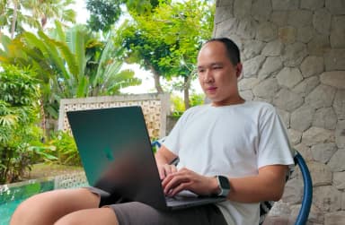 Bill Li working from Bali